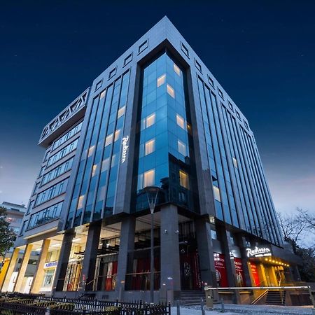 Radisson Hotel Istanbul Harbiye Esterno foto