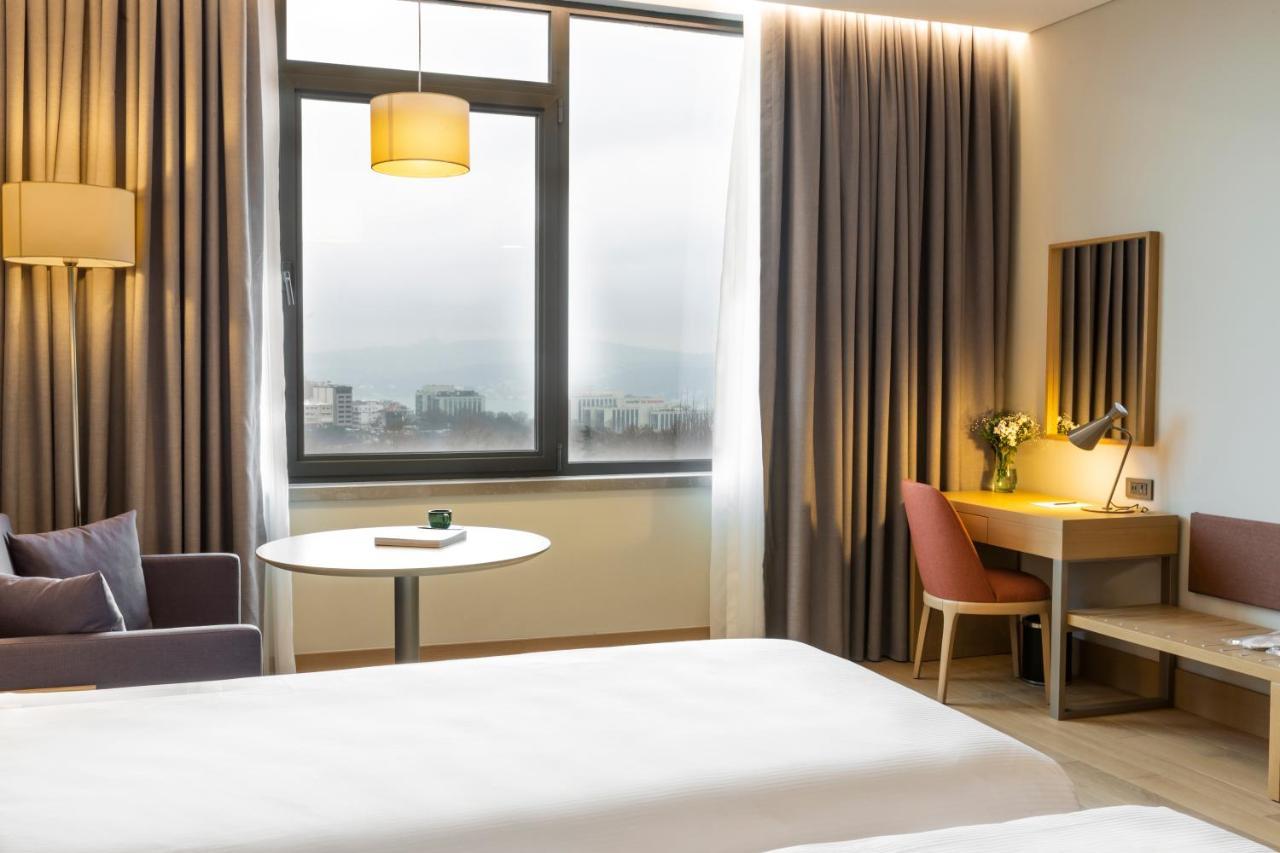 Radisson Hotel Istanbul Harbiye Esterno foto
