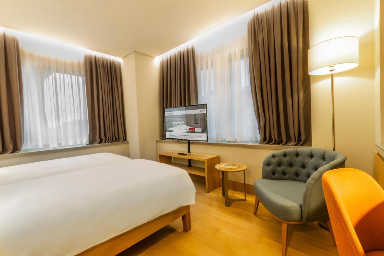 Radisson Hotel Istanbul Harbiye Esterno foto