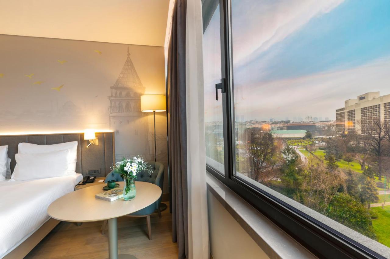 Radisson Hotel Istanbul Harbiye Esterno foto